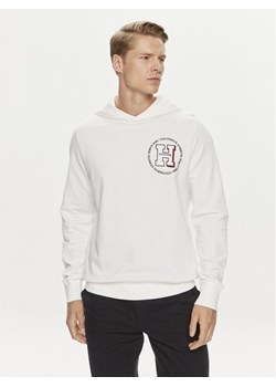 Tommy Hilfiger Bluza MW0MW34383 Biały Regular Fit ze sklepu MODIVO w kategorii Bluzy męskie - zdjęcie 181038119