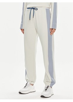 Max Mara Leisure Spodnie dresowe Markus 2416781038 Écru Regular Fit - id: 0000303629984 - marki Max Mara - 181038925 Max Mara Leisure Spodnie dresowe Markus 2416781038 Écru Regular Fit ze sklepu MODIVO w kategorii Spodnie damskie - zdjęcie 181038925
