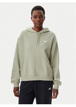 New Balance Bluza WT41507 Zielony Relaxed Fit ze sklepu MODIVO w kategorii Bluzy damskie - zdjęcie 181039267