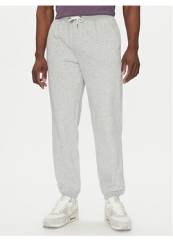 Quiksilver Spodnie dresowe Salt Water EQYFB03391 Szary Regular Fit ze sklepu MODIVO w kategorii Spodnie męskie - zdjęcie 181039746