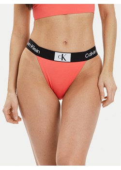Calvin Klein Swimwear Dół od bikini KW0KW02351 Koralowy ze sklepu MODIVO w kategorii Stroje kąpielowe - zdjęcie 181039969