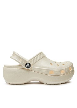 Crocs Klapki Classic Platform Glitter Clog W 207241 Écru ze sklepu MODIVO w kategorii Klapki damskie - zdjęcie 181041105