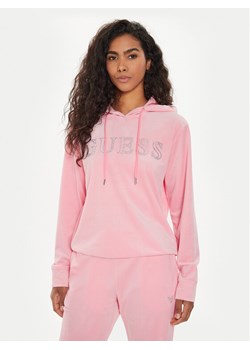 Guess Bluza V4RQ25 KBXI2 Różowy Regular Fit ze sklepu MODIVO w kategorii Bluzy damskie - zdjęcie 181041117