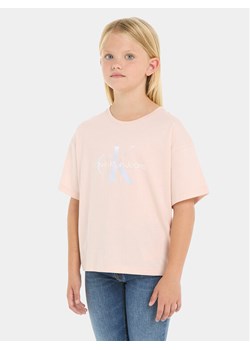 Calvin Klein Jeans T-Shirt Serenity IG0IG02434 Różowy Boxy Fit ze sklepu MODIVO w kategorii Bluzki dziewczęce - zdjęcie 181042586