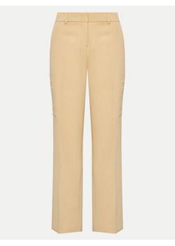 DKNY Spodnie materiałowe UB4PX263 Beżowy Regular Fit ze sklepu MODIVO w kategorii Spodnie damskie - zdjęcie 181042929