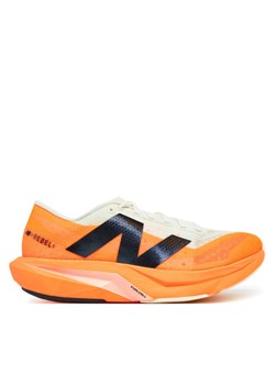 New Balance Buty do biegania FuelCell Rebel v4 WFCXCC4 Pomarańczowy ze sklepu MODIVO w kategorii Buty sportowe damskie - zdjęcie 181043668