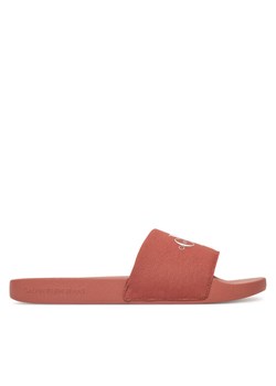 Calvin Klein Jeans Klapki Slide Monogram Cv YM0YM01271 Koralowy - id: 0000304825514 - marki Calvin Klein - 181044758 Calvin Klein Jeans Klapki Slide Monogram Cv YM0YM01271 Koralowy ze sklepu MODIVO w kategorii Klapki męskie - zdjęcie 181044758