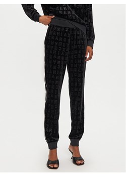 Armani Exchange Spodnie dresowe 6DYP94 YJLGZ 52AL Czarny Regular Fit ze sklepu MODIVO w kategorii Spodnie damskie - zdjęcie 181046805