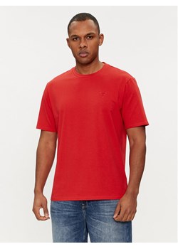Guess T-Shirt F3GI00 K8HM0 Czerwony Regular Fit - id: 0000303511609 - marki Guess - 181047336 Guess T-Shirt F3GI00 K8HM0 Czerwony Regular Fit ze sklepu MODIVO w kategorii T-shirty męskie - zdjęcie 181047336