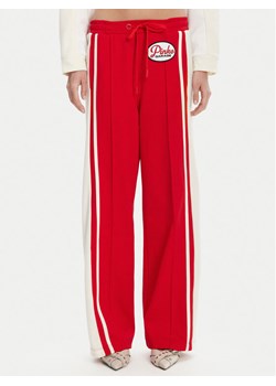 PINKO Spodnie dresowe 105272 Czerwony Relaxed Fit ze sklepu MODIVO w kategorii Spodnie damskie - zdjęcie 181047536