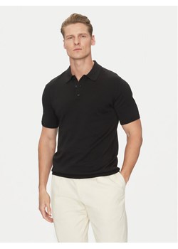 Calvin Klein Polo K10K114476 Czarny Regular Fit ze sklepu MODIVO w kategorii T-shirty męskie - zdjęcie 181047956