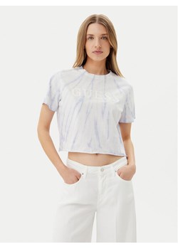 Guess T-Shirt V5GI19 I3Z14 Fioletowy Regular Fit ze sklepu MODIVO w kategorii Bluzki damskie - zdjęcie 181048956