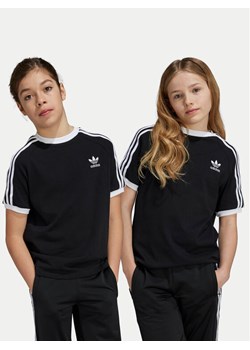 adidas T-Shirt 3-Stripes IX7626 Czarny Relaxed Fit ze sklepu MODIVO w kategorii T-shirty chłopięce - zdjęcie 181049336
