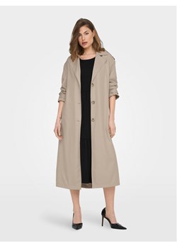 ONLY Trencz 15217799 Beżowy Relaxed Fit ze sklepu MODIVO w kategorii Płaszcze damskie - zdjęcie 181051449