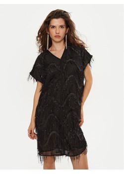 Bruuns Bazaar Sukienka koktajlowa Nellat BBW4197 Czarny Loose Fit ze sklepu MODIVO w kategorii Sukienki - zdjęcie 181052346