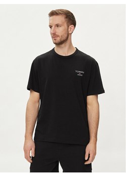 Tommy Jeans T-Shirt DM0DM18872 Czarny Regular Fit ze sklepu MODIVO w kategorii T-shirty męskie - zdjęcie 181052505