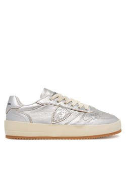 Philippe Model Sneakersy VNLD M002 Srebrny ze sklepu MODIVO w kategorii Buty sportowe damskie - zdjęcie 181052546
