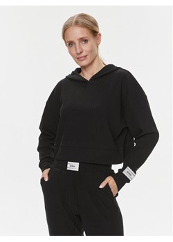 Guess Bluza Aislin V4RQ00 KC2T0 Czarny Regular Fit ze sklepu MODIVO w kategorii Bluzy damskie - zdjęcie 181052999