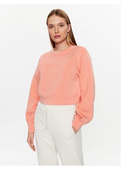 Guess Bluza V3BQ15 K7UW2 Koralowy Regular Fit ze sklepu MODIVO w kategorii Bluzy damskie - zdjęcie 181053308