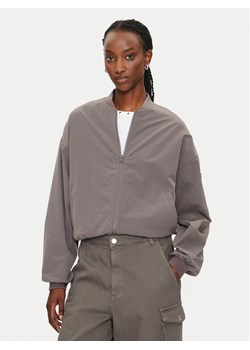 Noisy May Kurtka bomber Kirby 27028805 Szary Regular Fit ze sklepu MODIVO w kategorii Kurtki damskie - zdjęcie 181053378