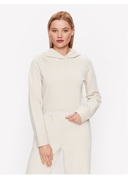 Calvin Klein Jeans Bluza J20J221413 Écru Regular Fit ze sklepu MODIVO w kategorii Bluzy damskie - zdjęcie 181053495