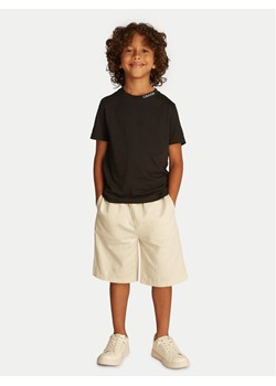 Calvin Klein Jeans Komplet 2 t-shirtów Embro IB0IB02444 Kolorowy Regular Fit ze sklepu MODIVO w kategorii T-shirty chłopięce - zdjęcie 181053667