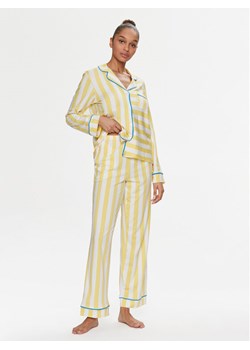 DKNY Piżama YI80003 Żółty Regular Fit ze sklepu MODIVO w kategorii Piżamy damskie - zdjęcie 181053825