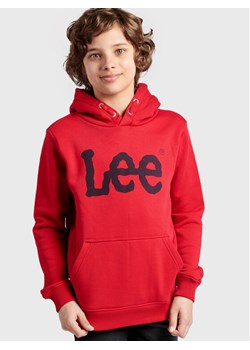Lee Bluza LEE0008 Czerwony Regular Fit ze sklepu MODIVO w kategorii Bluzy chłopięce - zdjęcie 181053856