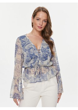 Guess Bluzka Ls Demi W4RH24 WDWT2 Niebieski Regular Fit - id: 0000303397524 - marki Guess - 181053858 Guess Bluzka Ls Demi W4RH24 WDWT2 Niebieski Regular Fit ze sklepu MODIVO w kategorii Bluzki damskie - zdjęcie 181053858