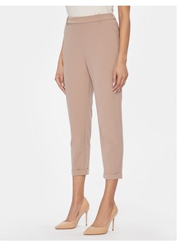Vero Moda Chinosy Sara 10299871 Beżowy Straight Fit ze sklepu MODIVO w kategorii Spodnie damskie - zdjęcie 181054209