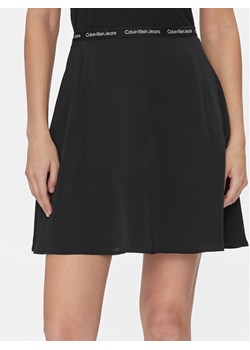 Calvin Klein Jeans Spódnica mini Logo J20J223143 Czarny Regular Fit ze sklepu MODIVO w kategorii Spódnice - zdjęcie 181054347