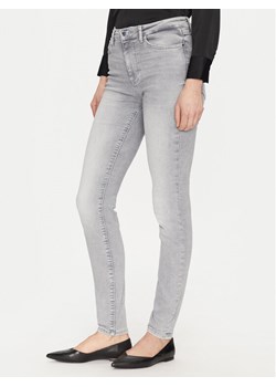 Guess Jeansy W5RA46 D5L81 Szary Skinny Fit ze sklepu MODIVO w kategorii Jeansy damskie - zdjęcie 181054447