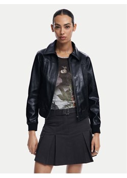 Desigual Kurtka z imitacji skóry Helsinki 24WWEW35 Czarny Regular Fit ze sklepu MODIVO w kategorii Kurtki damskie - zdjęcie 181054727