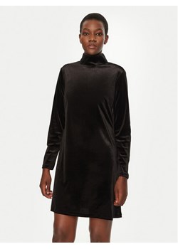 Gap Sukienka codzienna 646695 Czarny Regular Fit ze sklepu MODIVO w kategorii Sukienki - zdjęcie 181054925