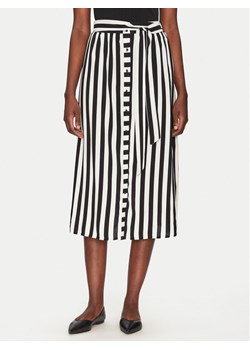 YAS Spódnica midi Savanna 26028279 Czarny Regular Fit ze sklepu MODIVO w kategorii Spódnice - zdjęcie 181055548