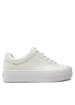 Calvin Klein Jeans Sneakersy Bold Vulc Flatf Low Lth Nbs Mr YW0YW01408 Biały ze sklepu MODIVO w kategorii Trampki damskie - zdjęcie 181057177