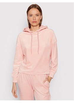 Ugg Bluza Belden 1121086 Różowy Regular Fit ze sklepu MODIVO w kategorii Bluzy damskie - zdjęcie 181058325