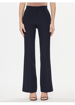 Maryley Spodnie materiałowe 24EB587/43BL Granatowy Relaxed Fit ze sklepu MODIVO w kategorii Spodnie damskie - zdjęcie 181059966