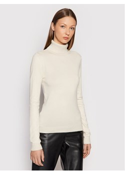 Vero Moda Golf Glory 10231630 Écru Slim Fit ze sklepu MODIVO w kategorii Swetry damskie - zdjęcie 181060587
