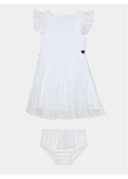 Guess Sukienka elegancka A4RK02 KC4T0 Biały Regular Fit ze sklepu MODIVO w kategorii Ubranka do chrztu - zdjęcie 181061295