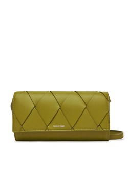 Calvin Klein Torebka Ck Woven Convertible Wallet Bag K60K612970 Żółty ze sklepu MODIVO w kategorii Listonoszki - zdjęcie 181061417