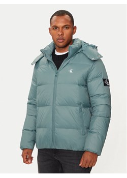 Calvin Klein Jeans Kurtka puchowa Essentials J30J325946 Zielony Regular Fit ze sklepu MODIVO w kategorii Kurtki męskie - zdjęcie 181061708