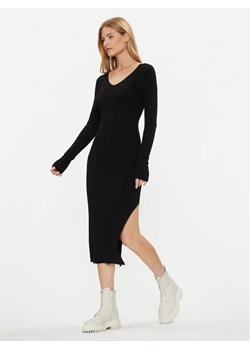 ONLY Sukienka dzianinowa 15302348 Czarny Regular Fit ze sklepu MODIVO w kategorii Sukienki - zdjęcie 181061719