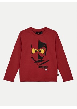 LEGO Bluzka LWTANO 12011296 Czerwony Regular Fit ze sklepu MODIVO w kategorii T-shirty chłopięce - zdjęcie 181061787
