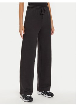 Brave Soul Spodnie dresowe LJB-69JENNABLK Czarny Wide Leg ze sklepu MODIVO w kategorii Spodnie damskie - zdjęcie 181062285