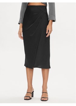 YAS Spódnica midi 26032507 Czarny Regular Fit ze sklepu MODIVO w kategorii Spódnice - zdjęcie 181062738