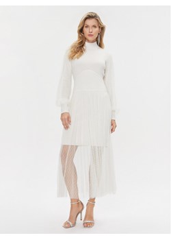 TWINSET Sukienka dzianinowa 232TT3413 Écru Regular Fit - id: 0000303167615 - marki Twinset - 181063146 TWINSET Sukienka dzianinowa 232TT3413 Écru Regular Fit ze sklepu MODIVO w kategorii Sukienki - zdjęcie 181063146