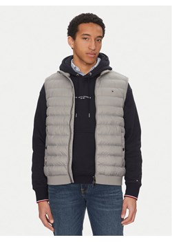 Tommy Hilfiger Kamizelka MW0MW38982 Szary Regular Fit ze sklepu MODIVO w kategorii Kamizelki męskie - zdjęcie 181063965