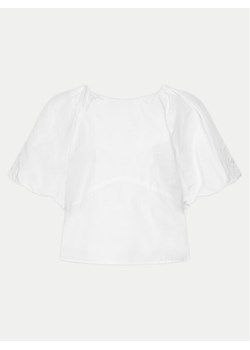 DKNY Bluzka P4AASQ18 Biały Relaxed Fit ze sklepu MODIVO w kategorii Bluzki damskie - zdjęcie 181064007