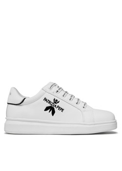 Patrizia Pepe Sneakersy PJ210.06 M Biały ze sklepu MODIVO w kategorii Trampki dziecięce - zdjęcie 181065266